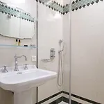 Отель Boileau 3*