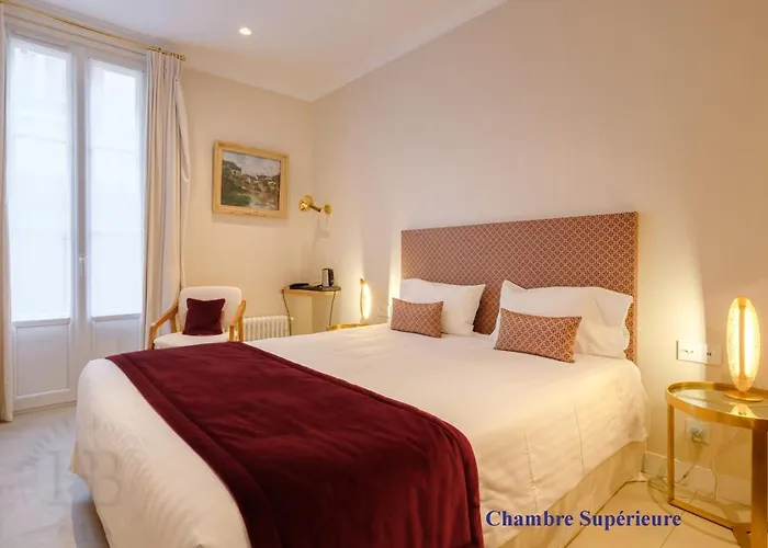 Hotel Boileau 3*
