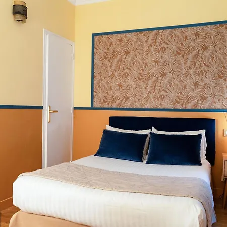Hotel Boileau 3*